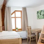 Guest house Penzion Sleglov
